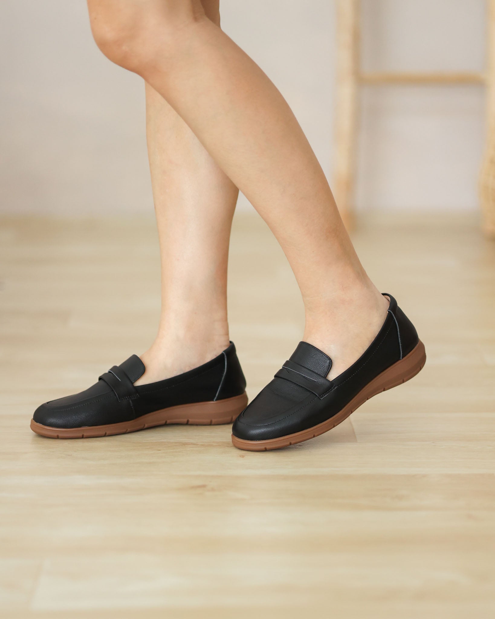 Clarks Womens Serena Terri Loafer Flat Shoe Clarks Serena Terri Leather Loafers